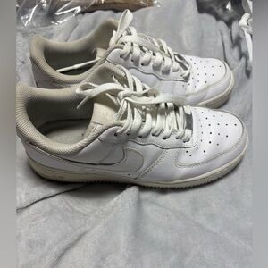 Nike White Air Force 1 Low Sneakers